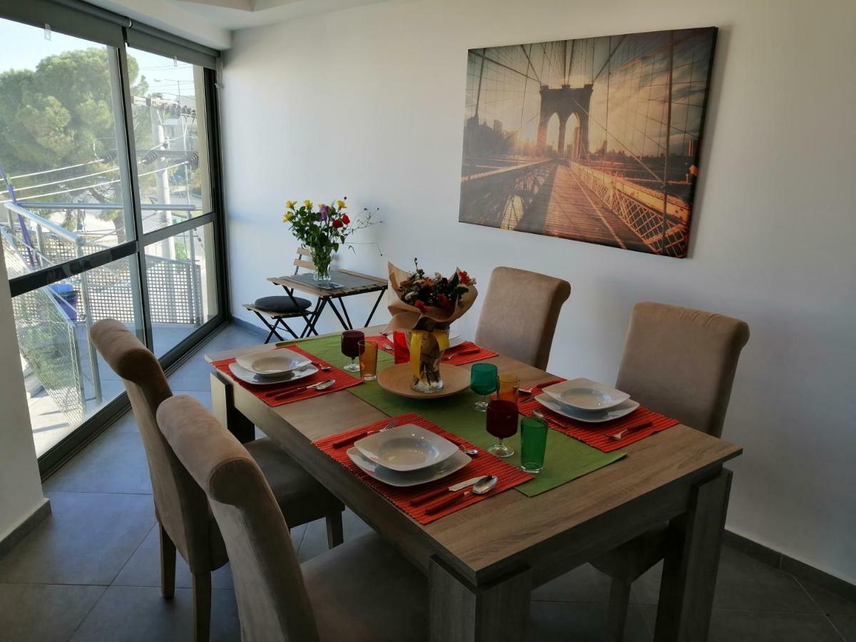Spacious & Modern Near The Airport *