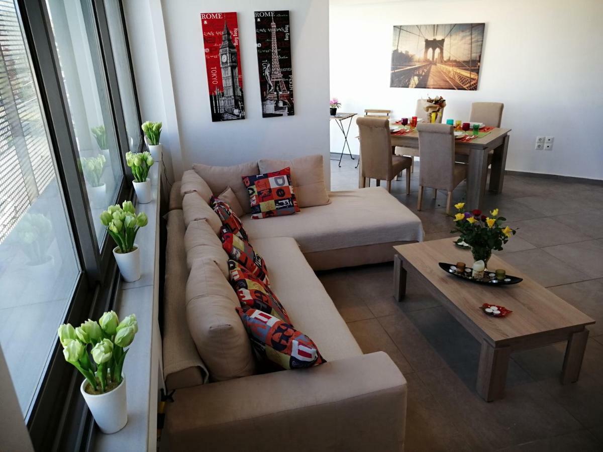 Apartment Spacious & Modern Near The Airport